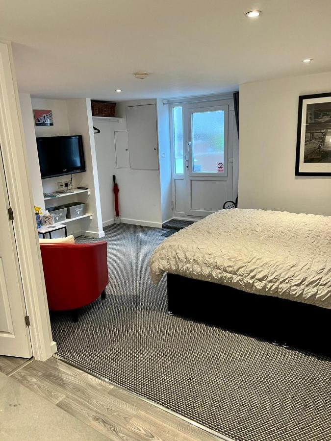 Basement Studio By The Bay Hotell Morecambe Exteriör bild